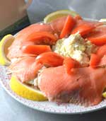 fiskerand med r�get laks